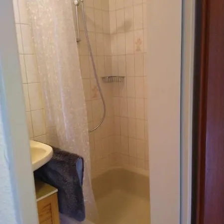 Apartment Kleine Ferienwohnung, Einzimmeraparment In Altenkirchen