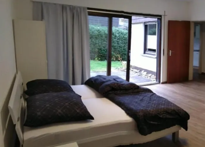 Kleine Ferienwohnung, Einzimmeraparment In Altenkirchen *