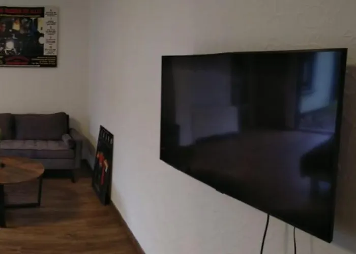 Kleine Ferienwohnung, Einzimmeraparment In Altenkirchen *